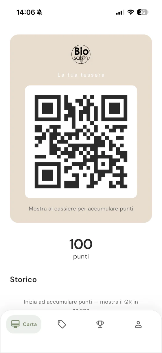 Schermata dell'app BioSalon Card con il codice QR della tessera e il saldo punti